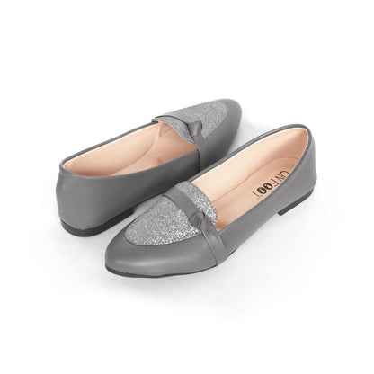 ✨ Women’s Silver Rexine Pumps – Elegant Style for Every Occasion
