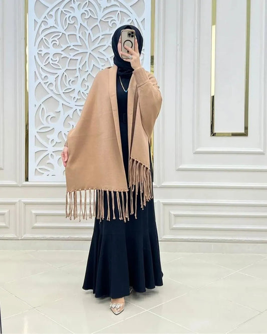 "✨Golden Glow Fleece Cape – Cozy, Chic & Ready-to-Wear!✨"