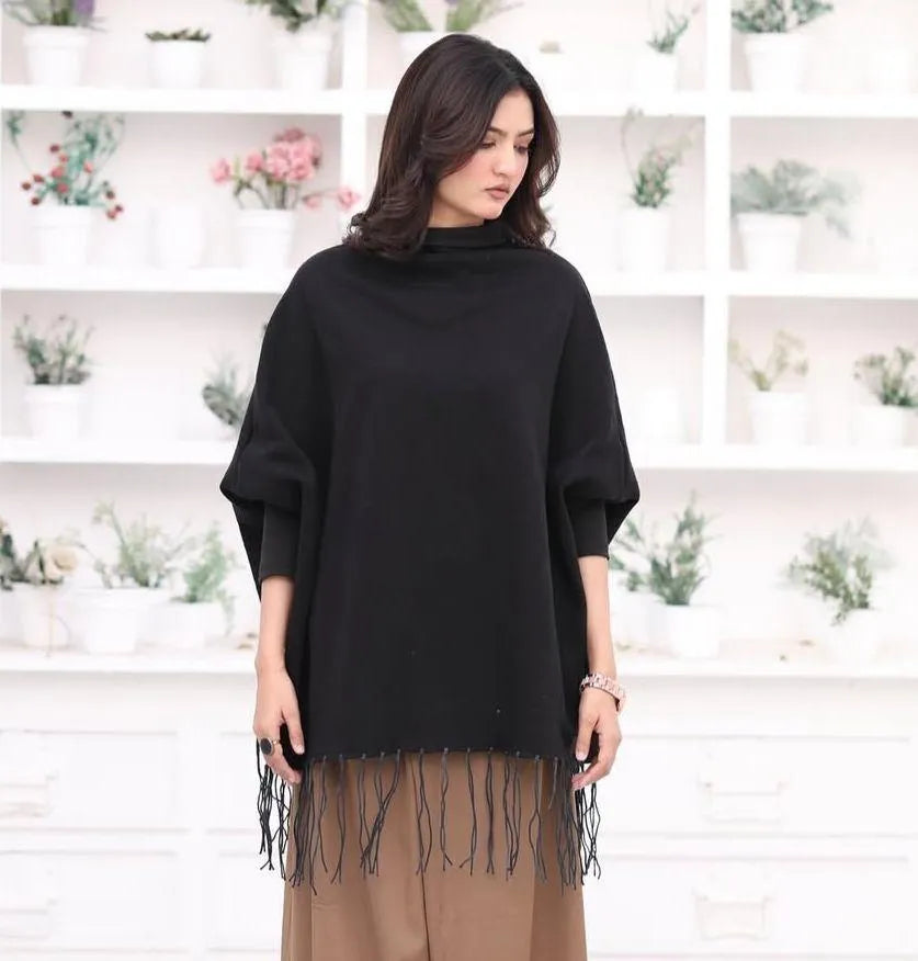 "✨Black Cozy Fleece Poncho – Warm, Chic & Ready-to-Wear!✨"