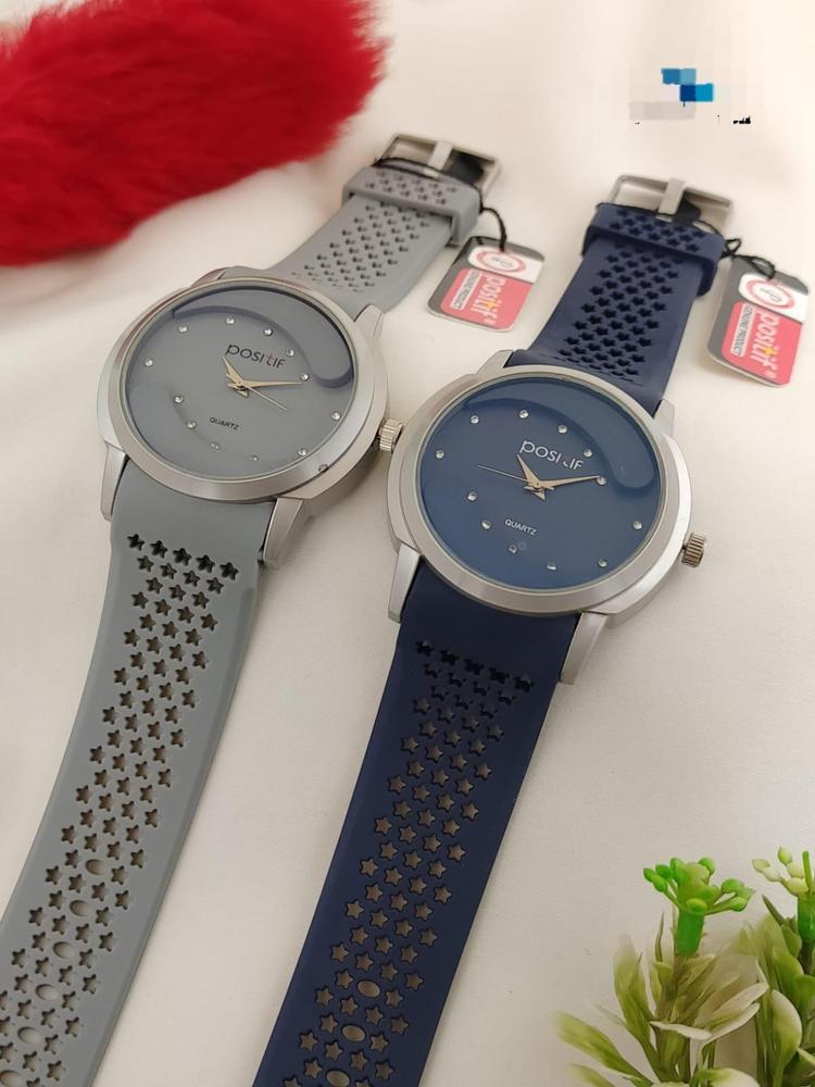 ✨ "Trendy Square Silicone Watch – Comfort Meets Unique Style"