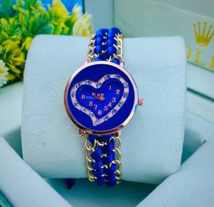 ✨ "Heart-Shaped Women’s Stainless Steel Watch – Elegant Colors + FREE Delivery"