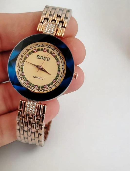 ✨ "Elegant Women’s Stainless Steel Watch – Timeless Style with FREE Delivery"