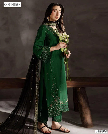Elegant Green Dhanak Embroidered 3-Piece Winter Suit – Bamber Embroidered Dupatta Edition
