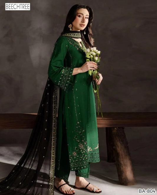 Elegant Green Dhanak Embroidered 3-Piece Winter Suit – Bamber Embroidered Dupatta Edition