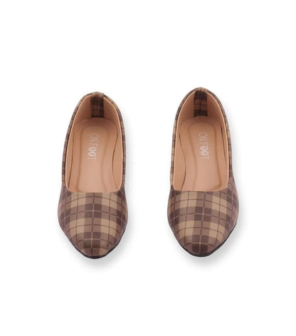 GlamHive™ Brown Printed Pumps – Elegant Design, Perfect Comfort & Everyday Sophistication
