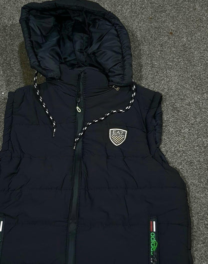 Men’s Black Hooded Parachute Sleeveless Jacket – Lightweight, Warm & Trendy